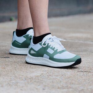 Brand new in box Go Ruck Women's Rough Runner - Seaspray